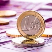 Vistazo al Forex: El euro es el más alto en casi 2 años - el dólar sigue cayendo
